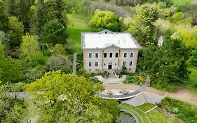 Chateau De Bezyl